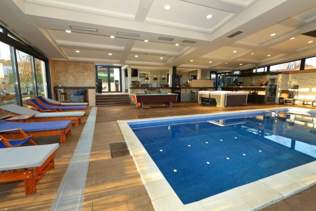 Indoor pool kosmaj 7