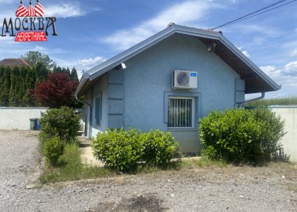 KONJEVIĆI, IZDAJE SE plac od 25 ari,objekat 70m2,hala 60m2 i radionica 50m2