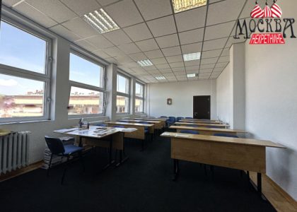 IZDAJE SE poslovni prostor od 222m2 u strogom centru- pogled na šetalište