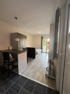 Izdajem vikendicu i apartman na Tari
