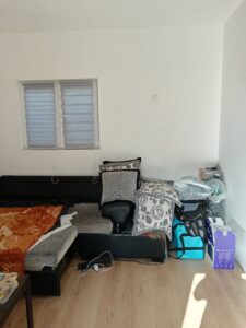 Izdaje se stan u Zemunu