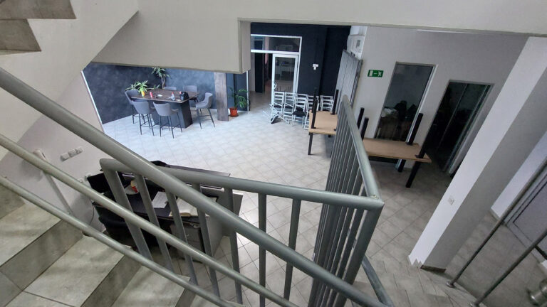 Poslovni i magacinski prostor