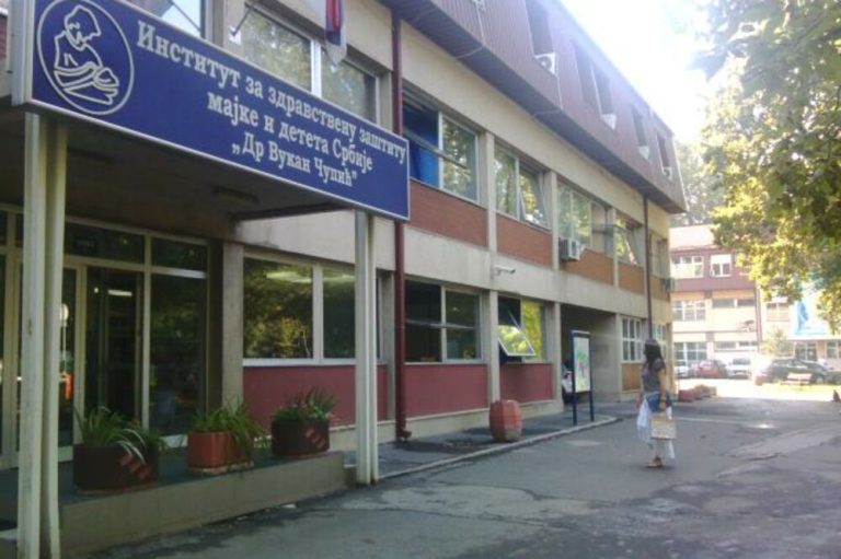 Izdajem stan na Novom Beogradu, kod Instituta za majku i dete